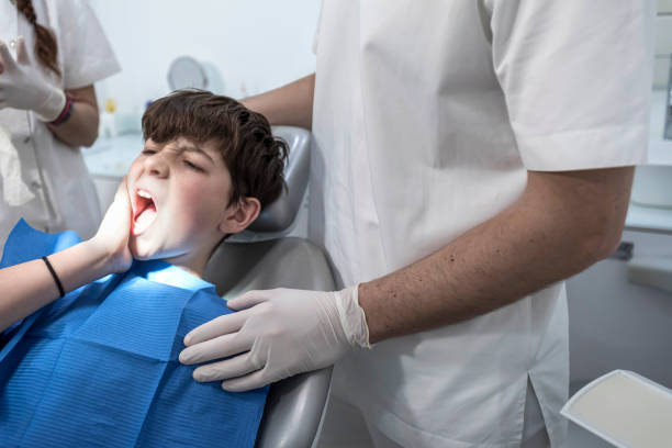 Best Emergency Tooth Extraction in East Bakersfield, CA